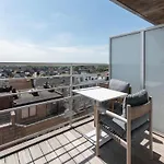 Duplex By The Coast With Stunning Sea Views * Ostende